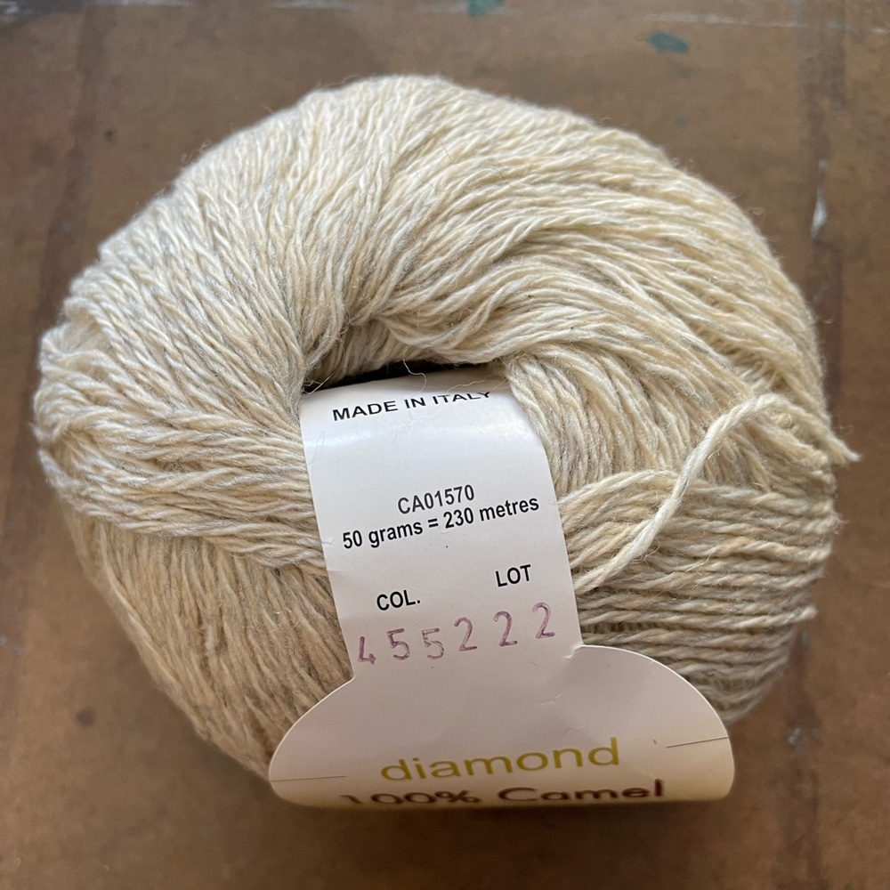 Diamond 100% camel yarn